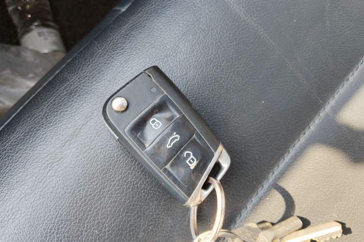 Used Volkswagen Tiguan L 2018 380TSI Automatic All-Wheel Drive Luxury Edition Vehicle Key