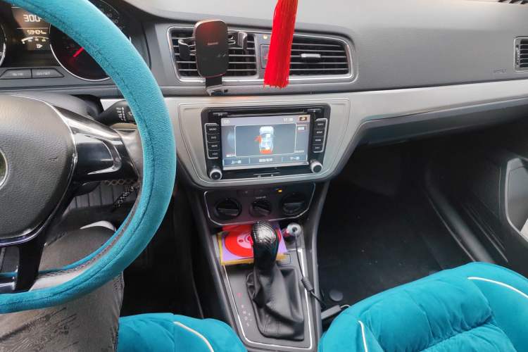 Used Volkswagen Gran Lavida 2015 230TSI DSG Comfort Edition