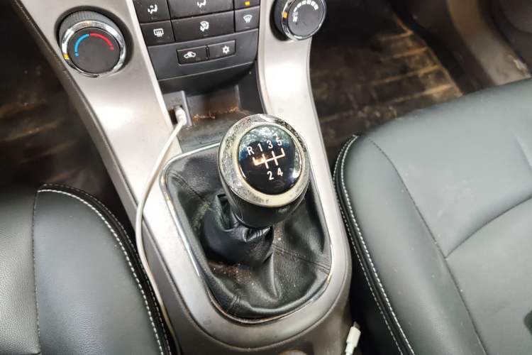 Used Chevrolet Cruze 2015 1.5L Classic SL MT