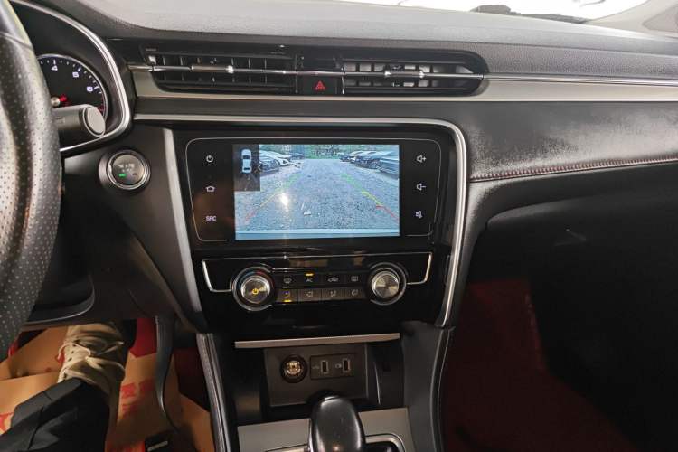 Used MG 6 2019 20T Automatic Starlight Edition Audio And AC Panel