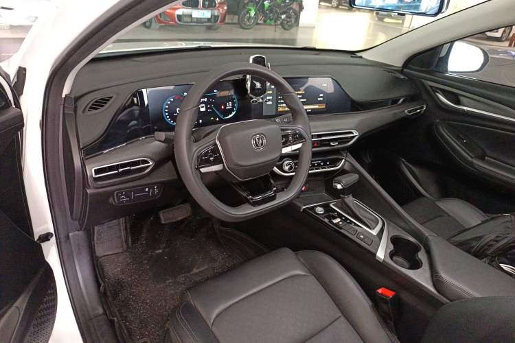 Used CHANGAN Eado 2022 PLUS 1.6L GDI CVT Luxury Model
