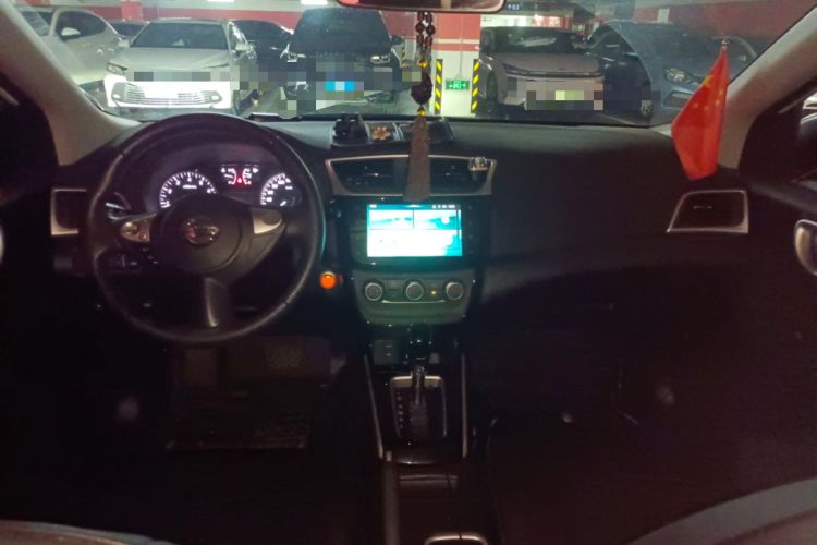 Used Nissan Sylphy 2019 1.6XV CVT Smart Connect Luxury Edition China VI Standard Center Console