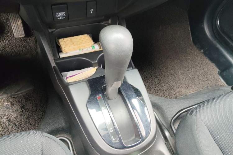 Used Honda Fit 2014 1.5L LX CVT Comfort Model Gear Lever