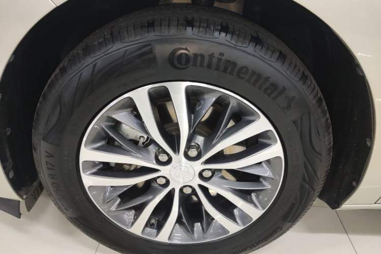 Used Buick GL8 2023 ES Lu Zun Deluxe Model
