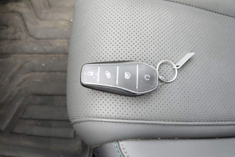 Used BYD Qin L 2025 EV 545KM Beyond Version Interior 1