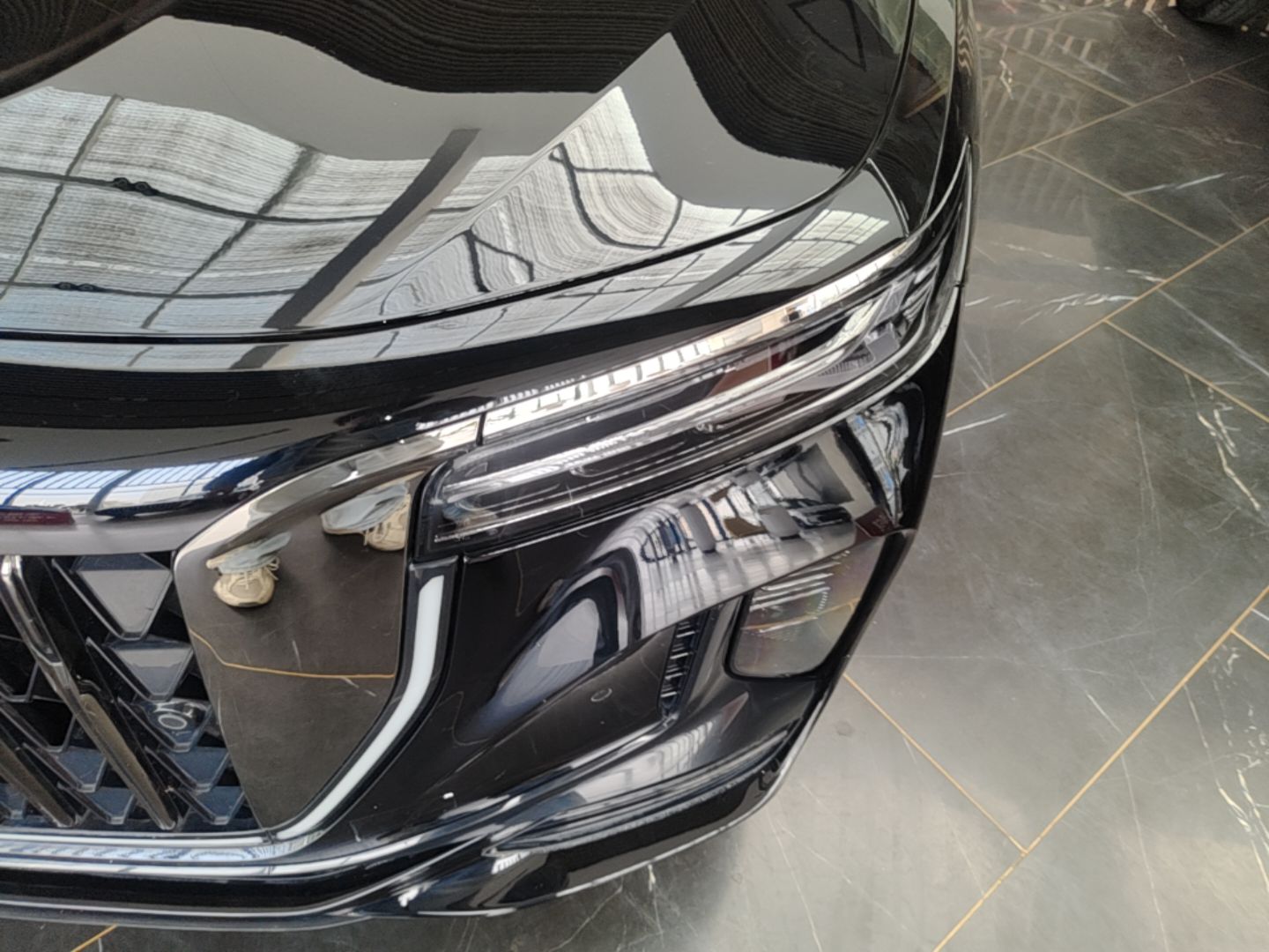Hongqi H9 2025 2.0T Two-Wheel Drive Flagship Private Enjoyment Fashion Edition 5 Seats — снимка 8