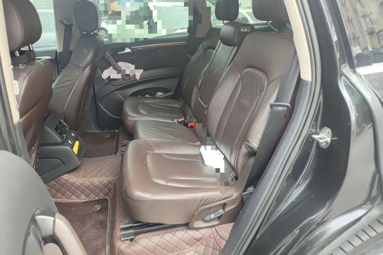 Used Audi Q7 2014 35 TFSI Ambition Edition Left Rear Seat