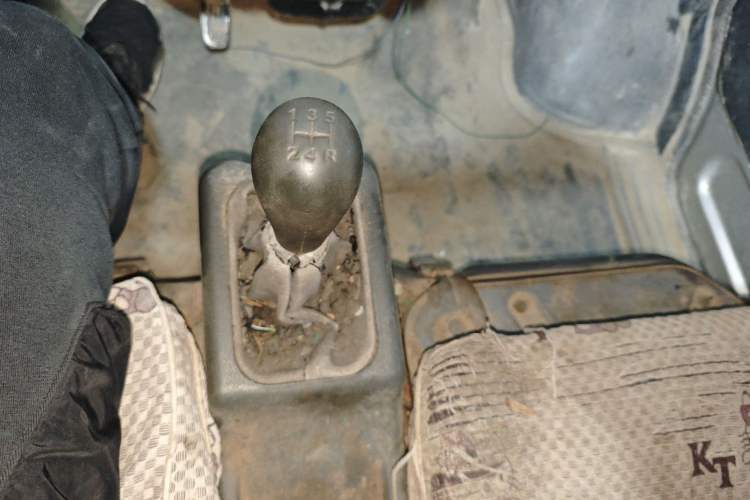 Used Wuling Zhiguang 2010 1.0L New Version Practical Short-Body L2Y
