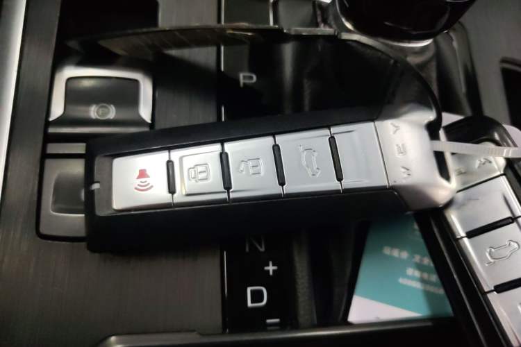 Used Wey VV7 2017 2.0T Flagship Model
