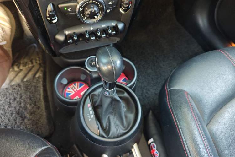 Used MINI Countryman 2016 1.6T COOPER ALL4 Fun Equipment Enthusiast