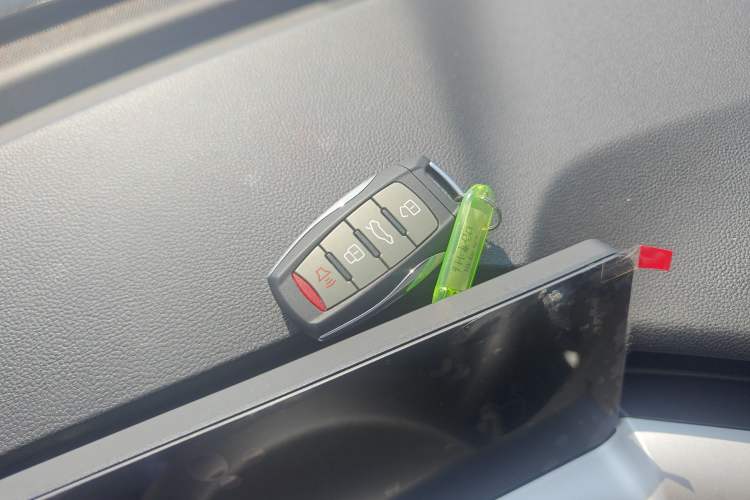 Used Haval H6 2024 1.5T Two-Wheel-Drive Classic Edition
