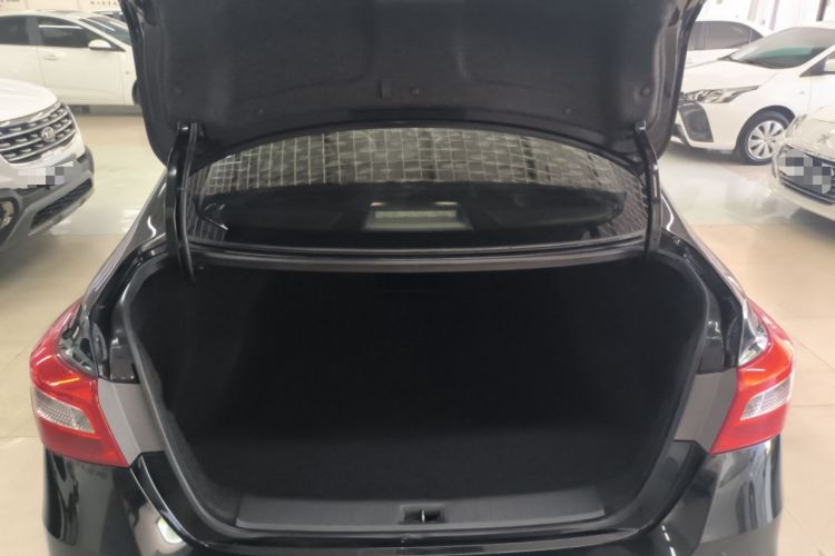 Used Nissan Sylphy 2016 1.6 XL CVT Luxury Edition Trunk