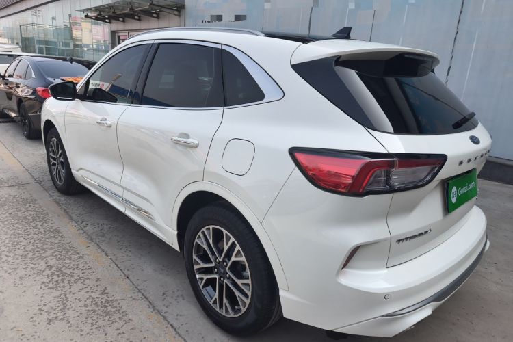 Used Ford Escape 2020 EcoBoost 245 Two-Wheel Drive Smart & Enjoyment Model
