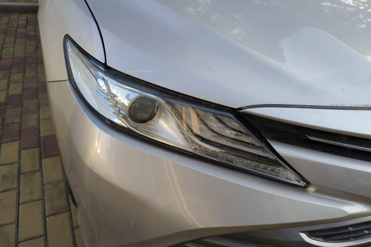 Used Toyota Camry 2019 2.5G Luxury Edition China VI Standard Right Front Headlight