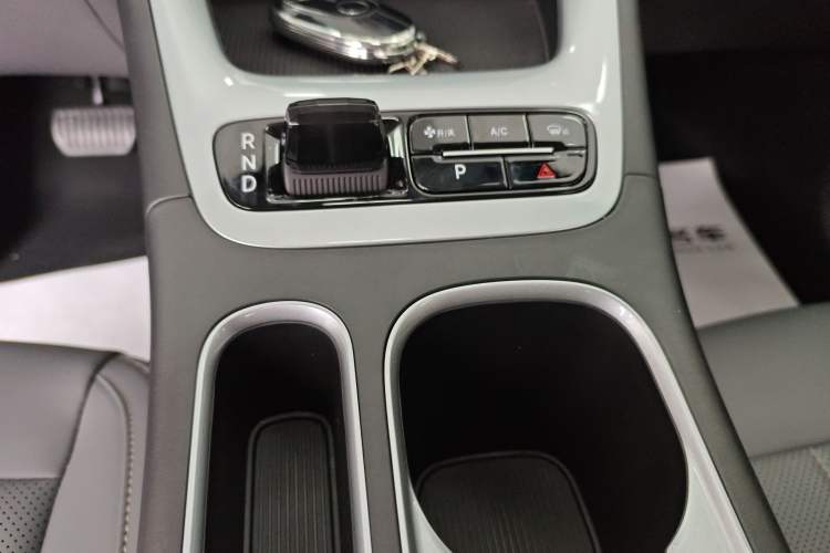 Used Geely Galaxy Geome 2025 310km Youth Edition Gear Lever