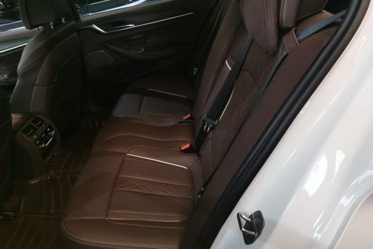 Used BMW 5 Series 2023 530Li Luxury Edition M Sport Package