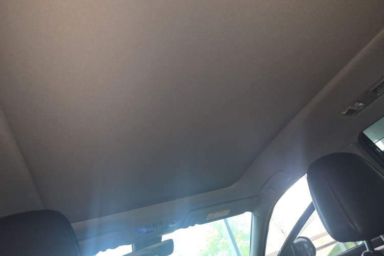 Used Toyota Highlander 2018 2.0T Four-Wheel Drive Prestige Version 7 Seats China VI Standard Headliner