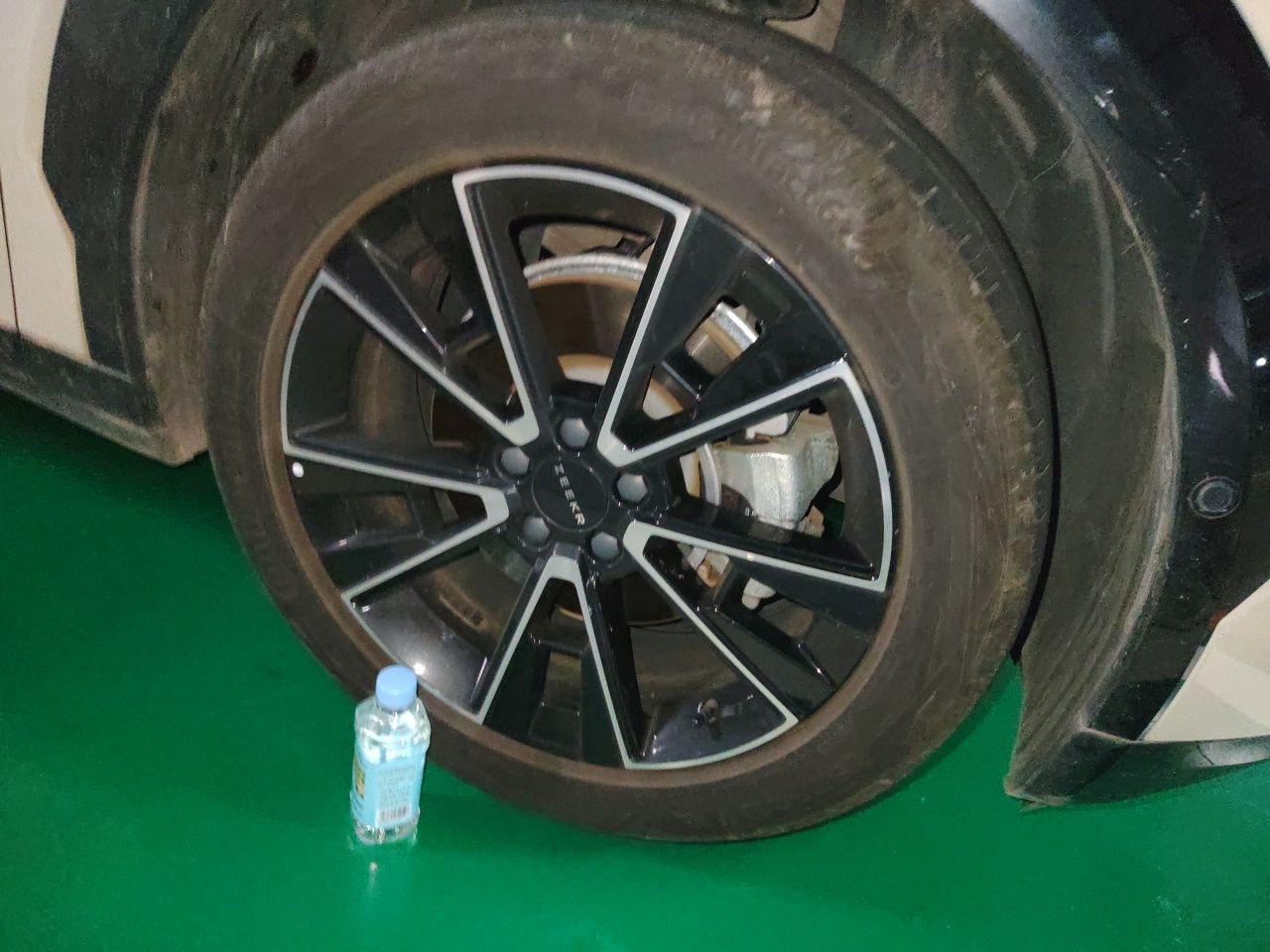 Zeekr X 2023 Rear-Drive YOU Edition 4 Seats — снимка 8