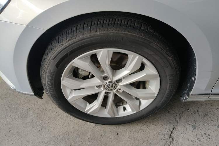 Used Volkswagen Magotan 2019 330TSI DSG Luxury Version China VI Standard
