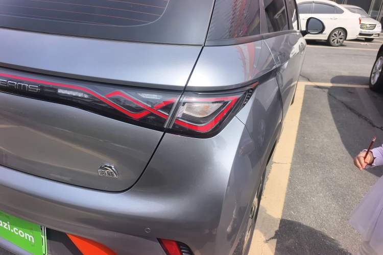 Used BYD Dolphin 2021 405 km Fashion Edition
