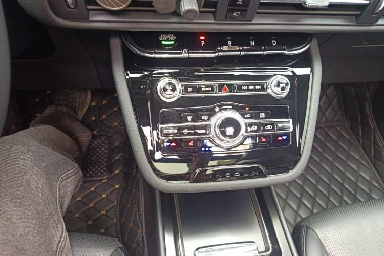 Used Lincoln Corsair 2021 2.0T Two-Wheel-Drive Luxury Edition