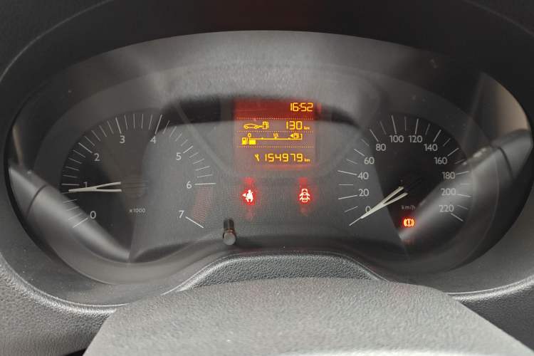 Used Citroen Elysee 2014 1.6L Manual Fashion Edition
