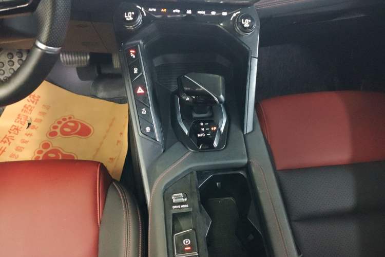 Used Lynk & Co 06 2020 1.5T JinPro model
