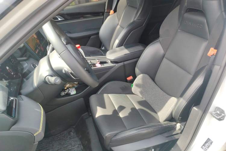 Used Lynk & Co 03 2023 2.0TD DCT JingPro Left Front Seat