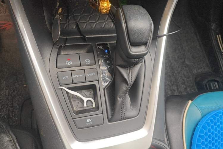 Used Toyota RAV4 2021 Dual-Engine 2.5L E-CVT Two-Wheel Drive Elite Edition