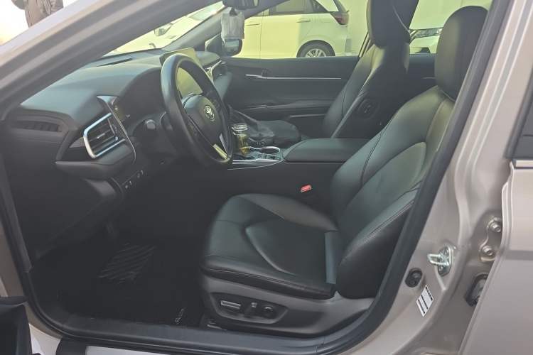 Used Toyota Camry 2021 Dual-Motor 2.5HG Luxury Edition
