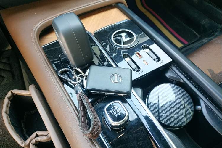 Used Volvo S90 2023 B5 Zhiyi Luxury Edition