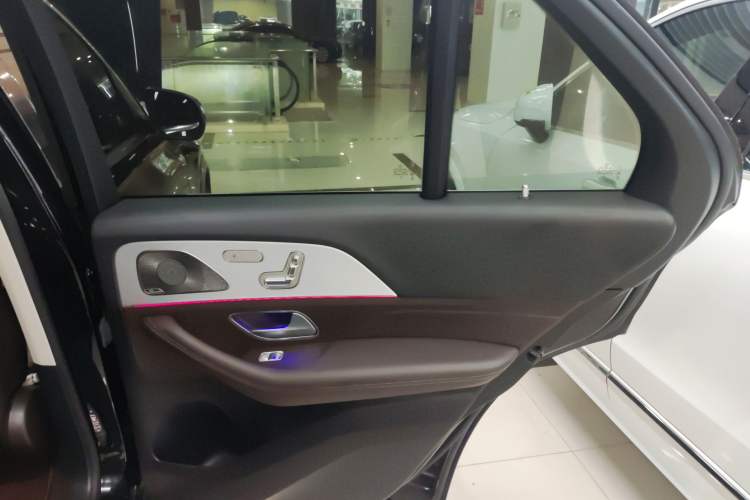 Used Mercedes-Benz GLE 2023 GLE 450 4MATIC Stylish Model