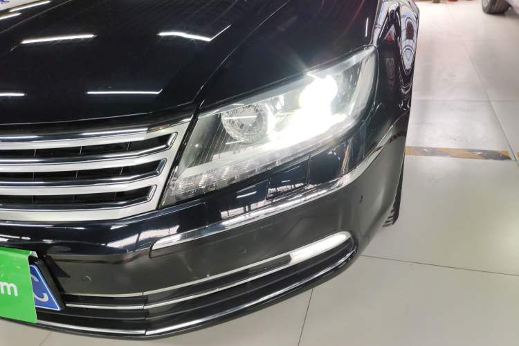 Used Volkswagen Phaeton 2015 3.0L Smart Edition
