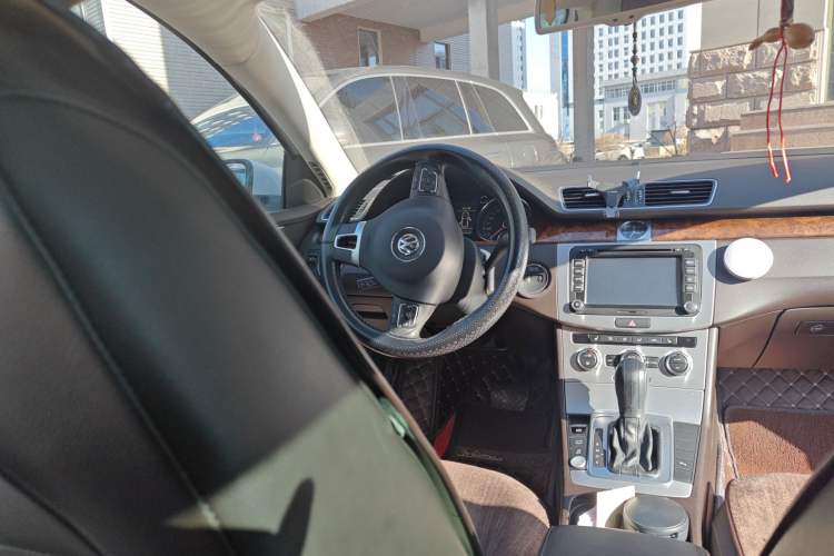 Used Volkswagen Magotan 2012 Travel Edition 2.0 TSI Comfort Version