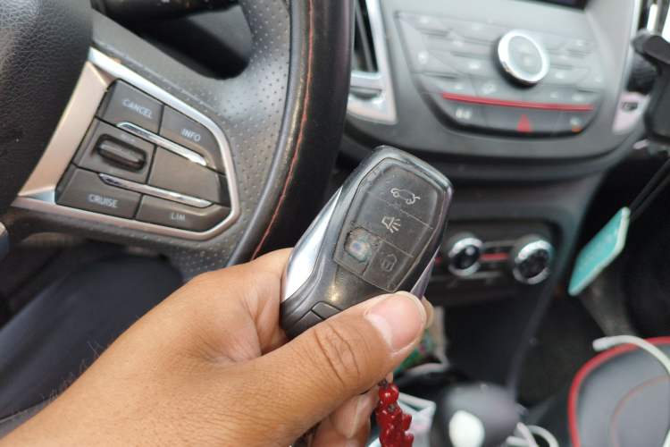 Used Soueast DX7 2016 1.5T Automatic Glory Edition