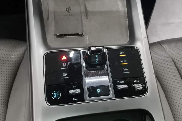 Used BYD Seal 2024 HONOR Edition DM-i 1.5L 121km Luxury Model
