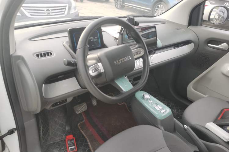 Used CHANGAN NEVO Lumin 2023 301km Honey Dew Edition Center Console