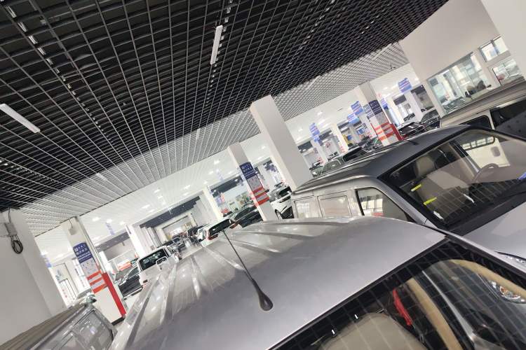 Used Wuling Rongguang S 2023 1.5L Basic Enclosed-Window Vehicle 2 Seats
