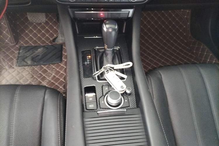 Used Mazda Atenza 2020 2.5L Skyline Sport Edition Gear Lever