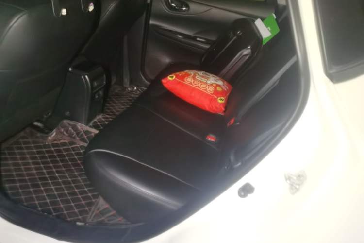 Used Nissan Tiida 2021 1.6L CVT Cool Edition
