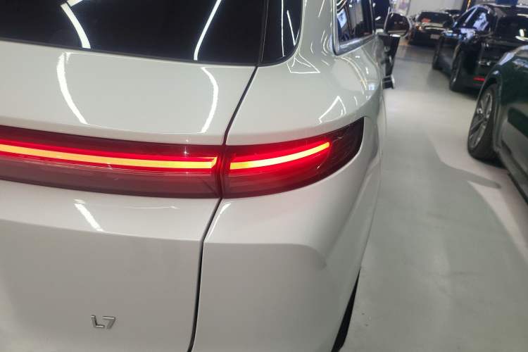 Used Li Auto L7 2024 Pro Model
