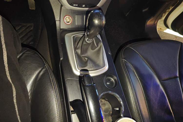 Used GAC Trumpchi GS5 2013 1.8T Manual Two-Wheel Drive Elite Edition