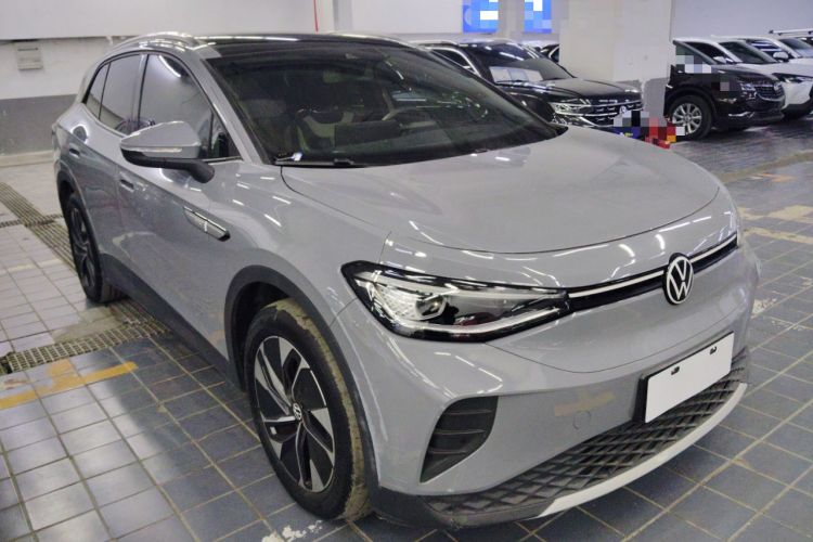 Used Volkswagen ID.4 CROZZ 2022 Pure Edition Limited Edition Front Right 45 Deg