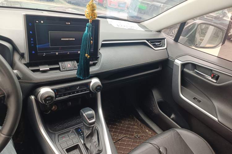 Used Toyota Wildlander 2022 2.0L CVT Two-Wheel Drive Luxury Edition
