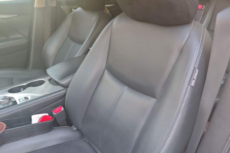 Used Infiniti Q50L 2018 2.0T Enjoyment Version China VI Standard