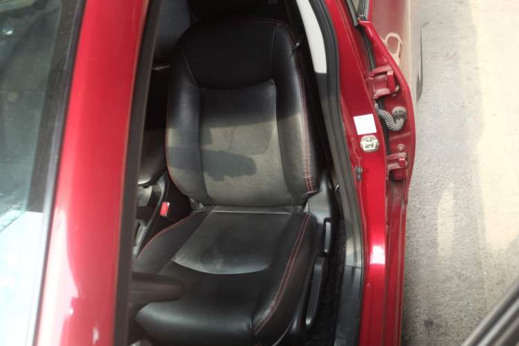 Used Nissan Tiida 2014 1.6L CVT Comfort Model