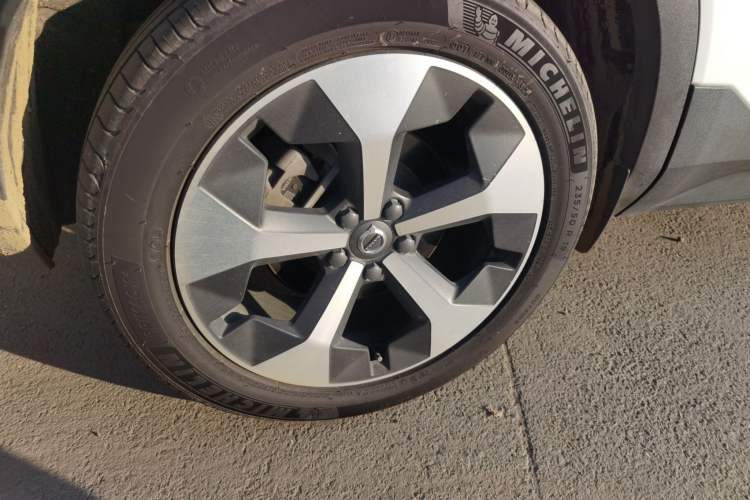 Used Volvo XC40 2023 B4 4x4 Smart Luxury Edition
