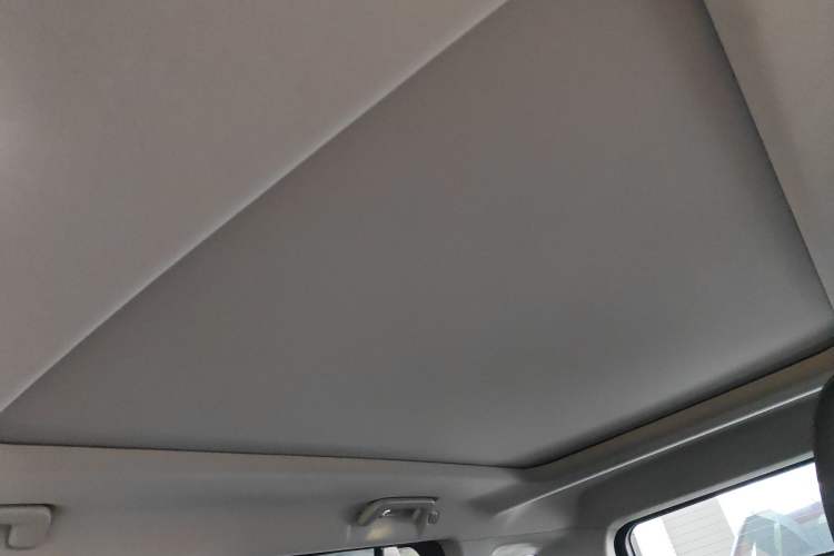 Used iCAR 03 2024 472km Four-Wheel Drive Long-Range Version Headliner