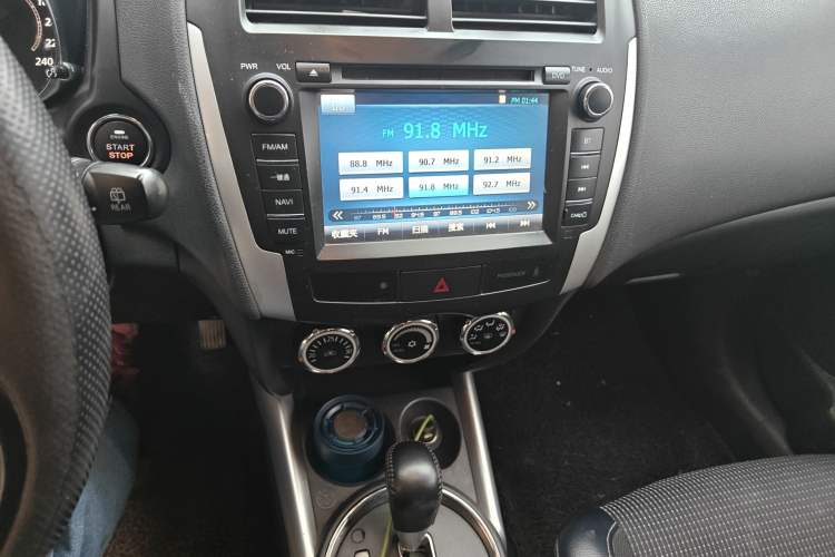 Used Peugeot 4008 2013 2.0L 4x4 Fashion Edition Audio And AC Panel