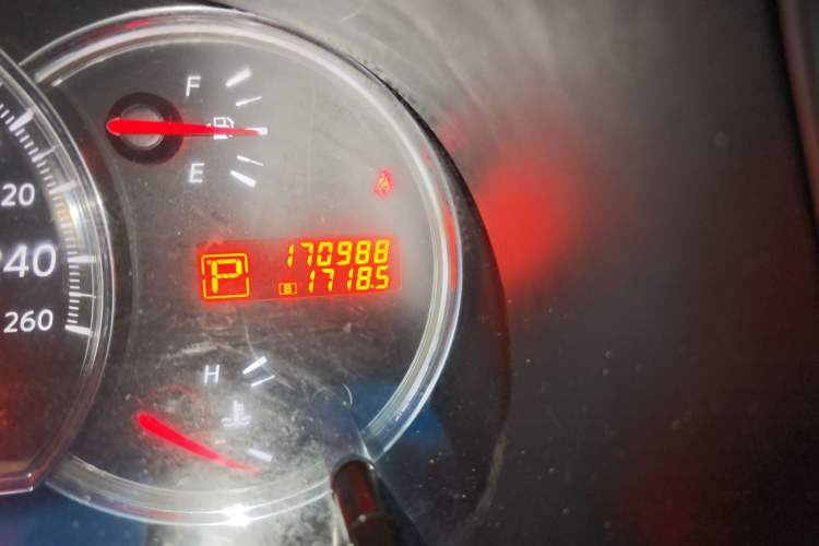 Used Nissan Teana 2008 Duke 2.5L XV Luxury Edition Odometer Close Up